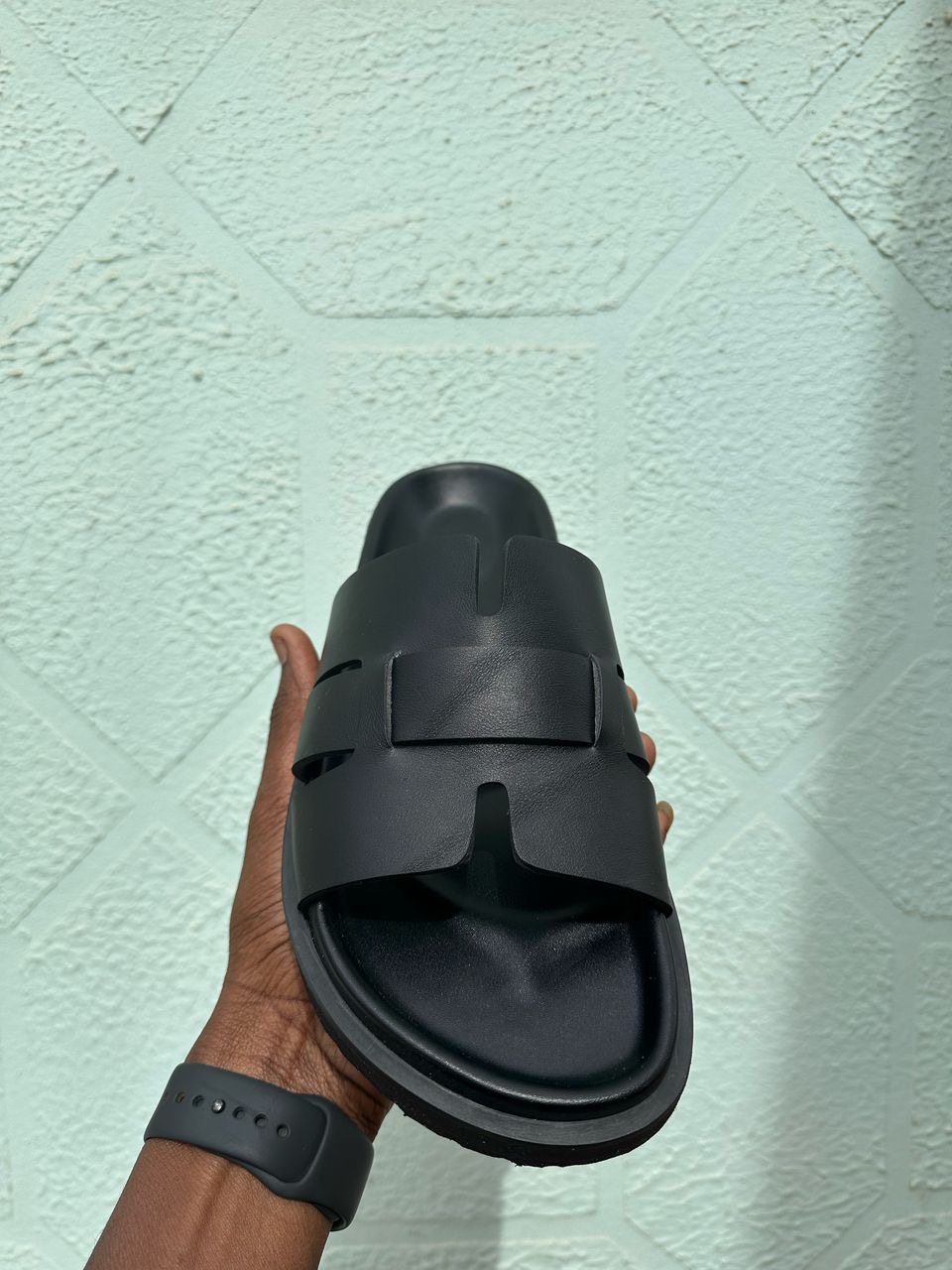 Chaussures en cuir, en daim ( toutes tailles )