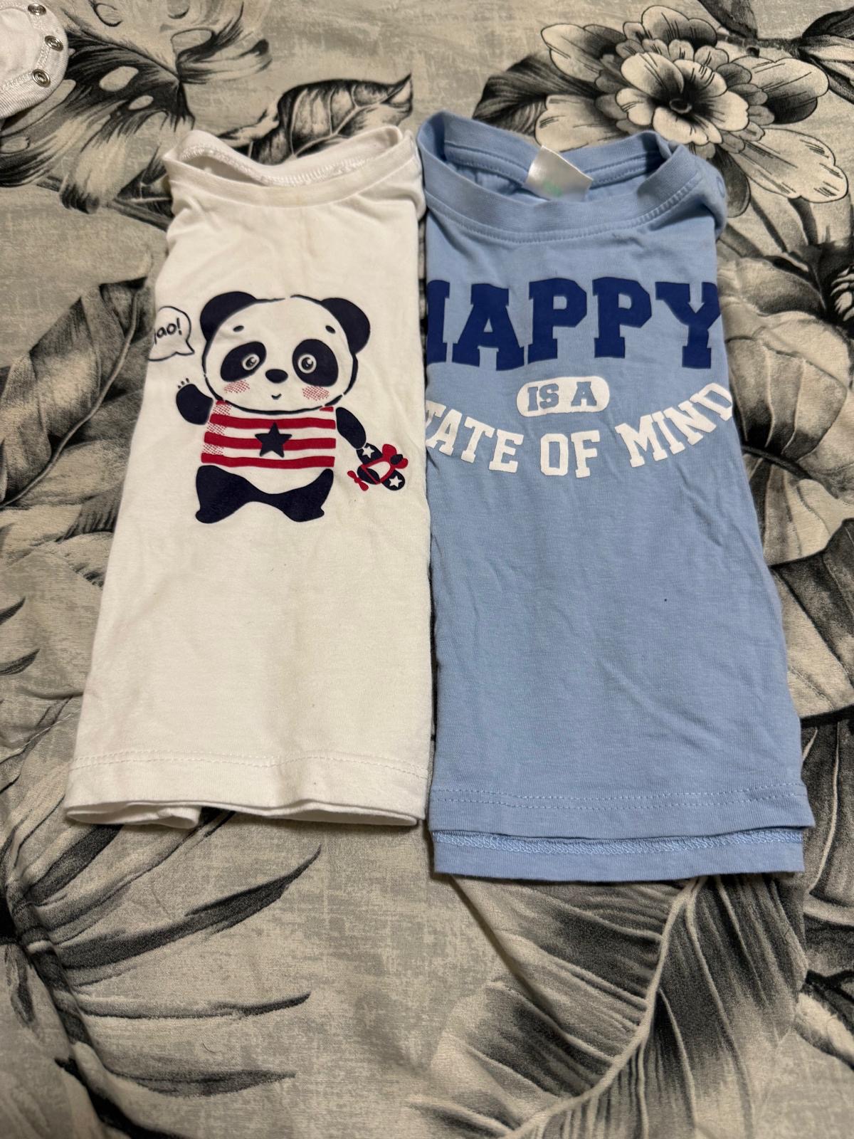 2 Tee shirt manche courte ( 12 mois )