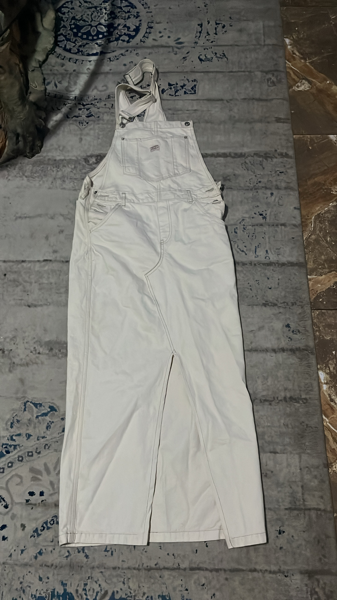Robe salopette avec fente