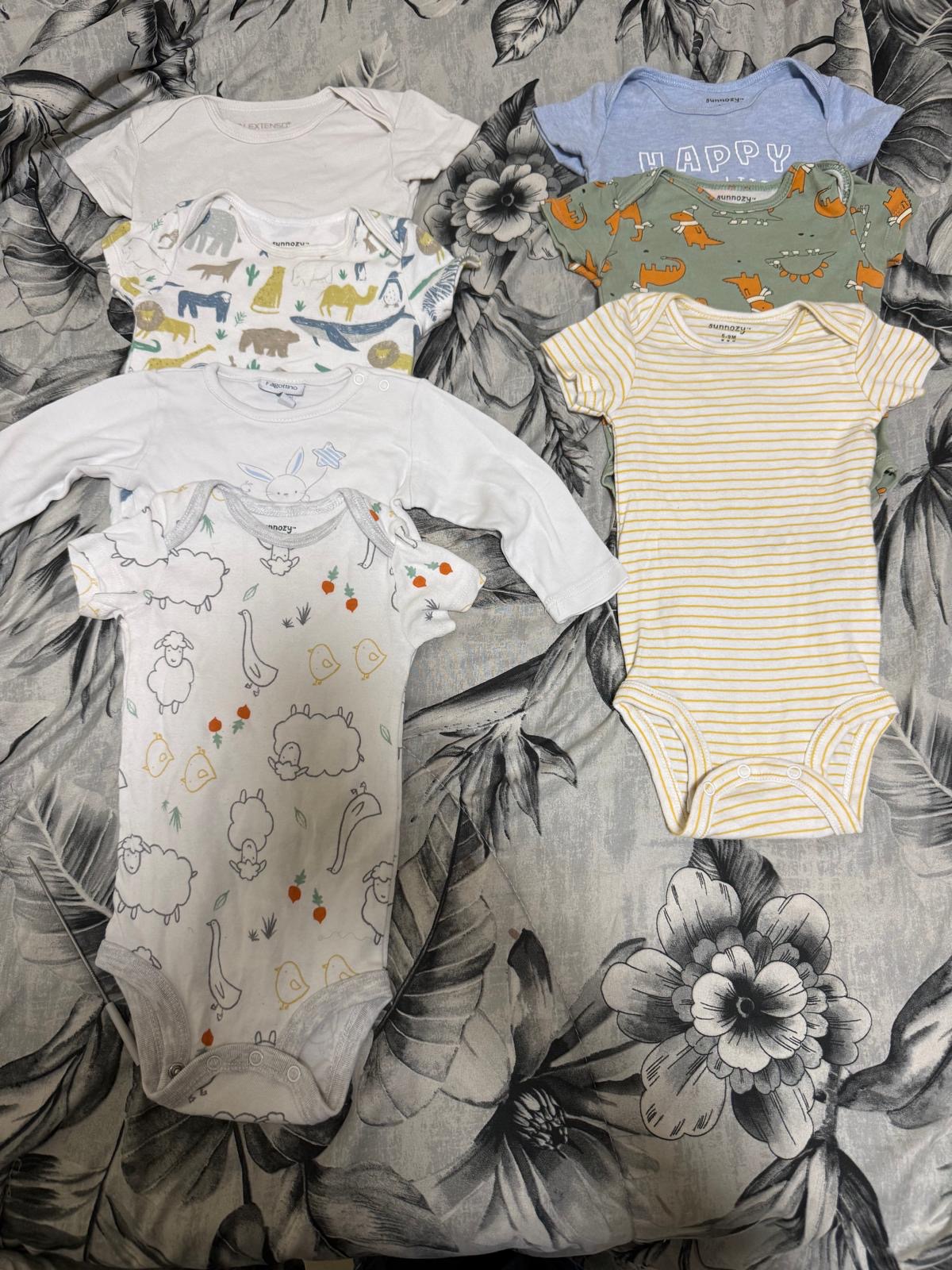 Lot de 7 Body Bebe, (6-9 mois )