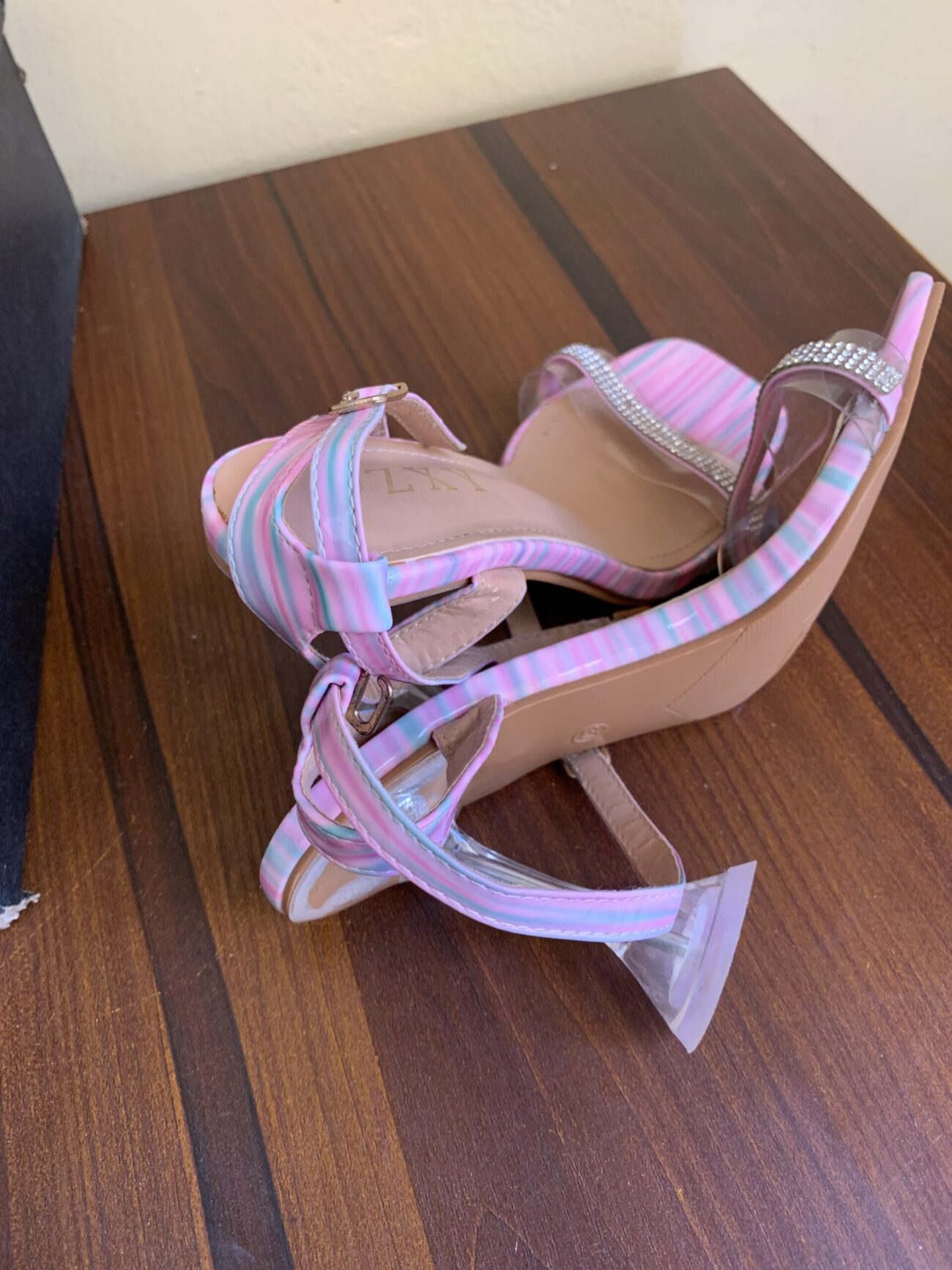 Talons girly Taille 37 – Image 2