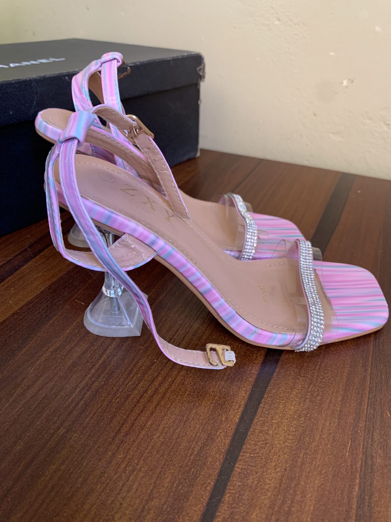Talons girly Taille 37