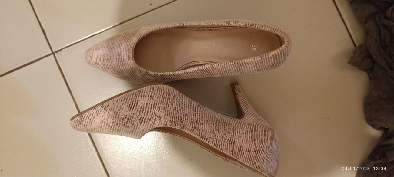 Escarpin petit Talon taille 39-40 – Image 2