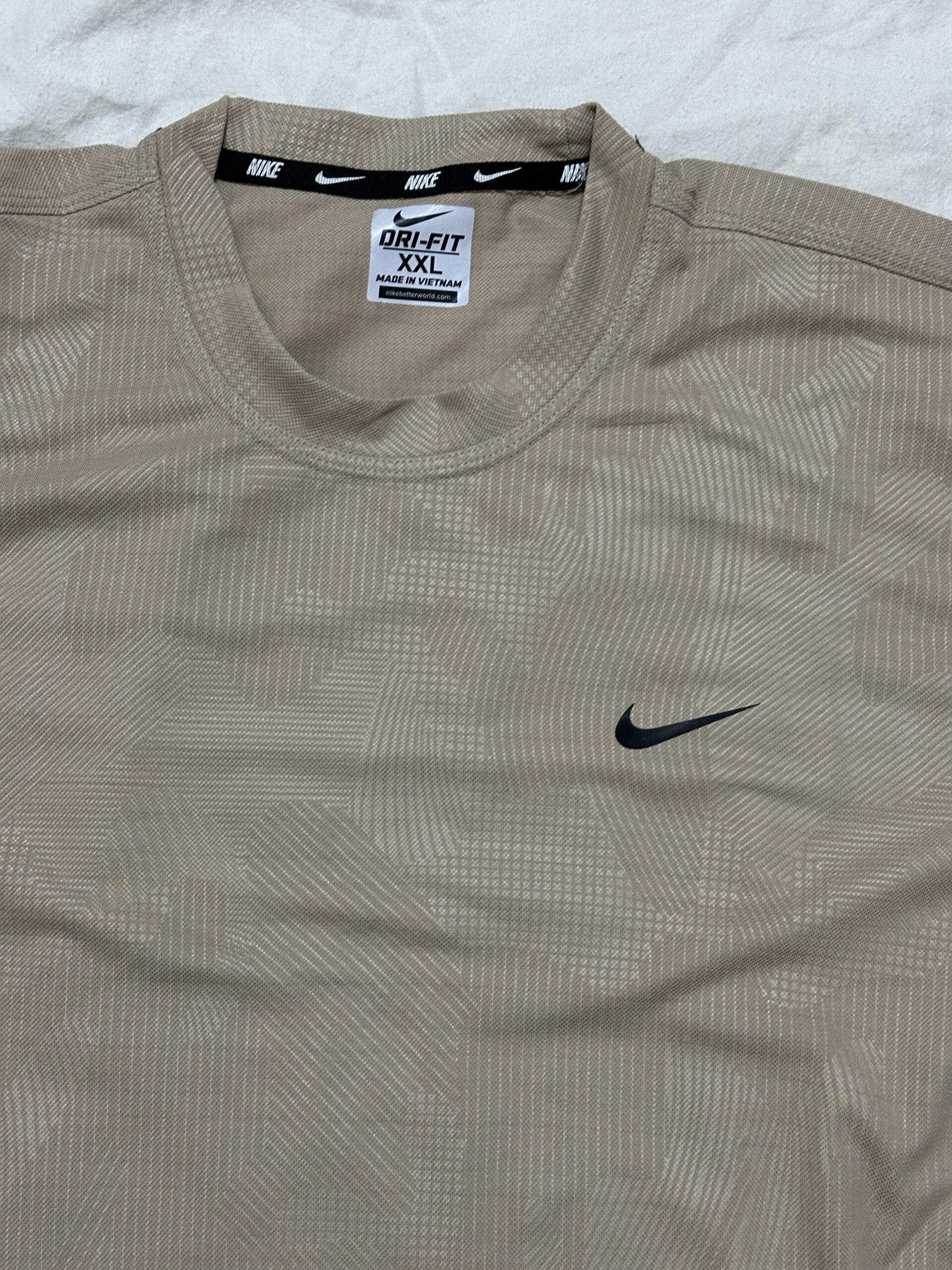 Nike ( taille XXL)